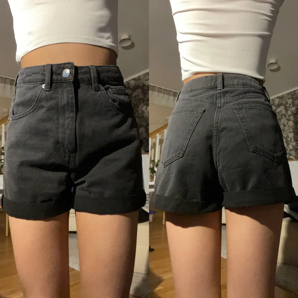 svarta highwaist shorts ifrån h&m i storlek 32. Shorts.