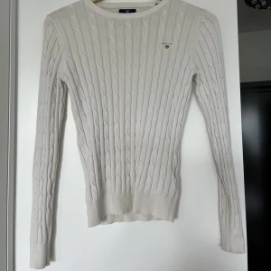 Fin gant tröja  - Äkta. Storlek xs. Fint skick. Stretchig, passar xs-m. Nypris ca 1000