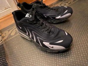 Nike sneakers herr - Strl 43