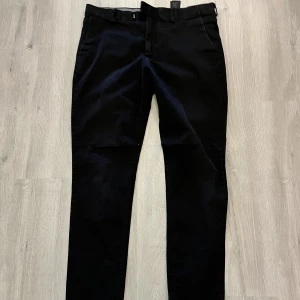 Chinos byxor  - Chinos byxor byxor från HM