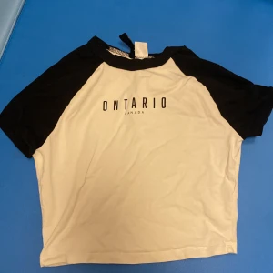 T-shirt - En liten gullig t-shirt i s 