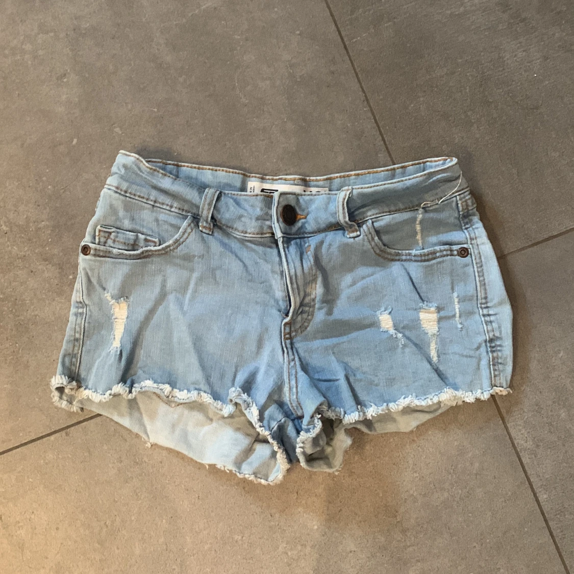 Snygga jeans short