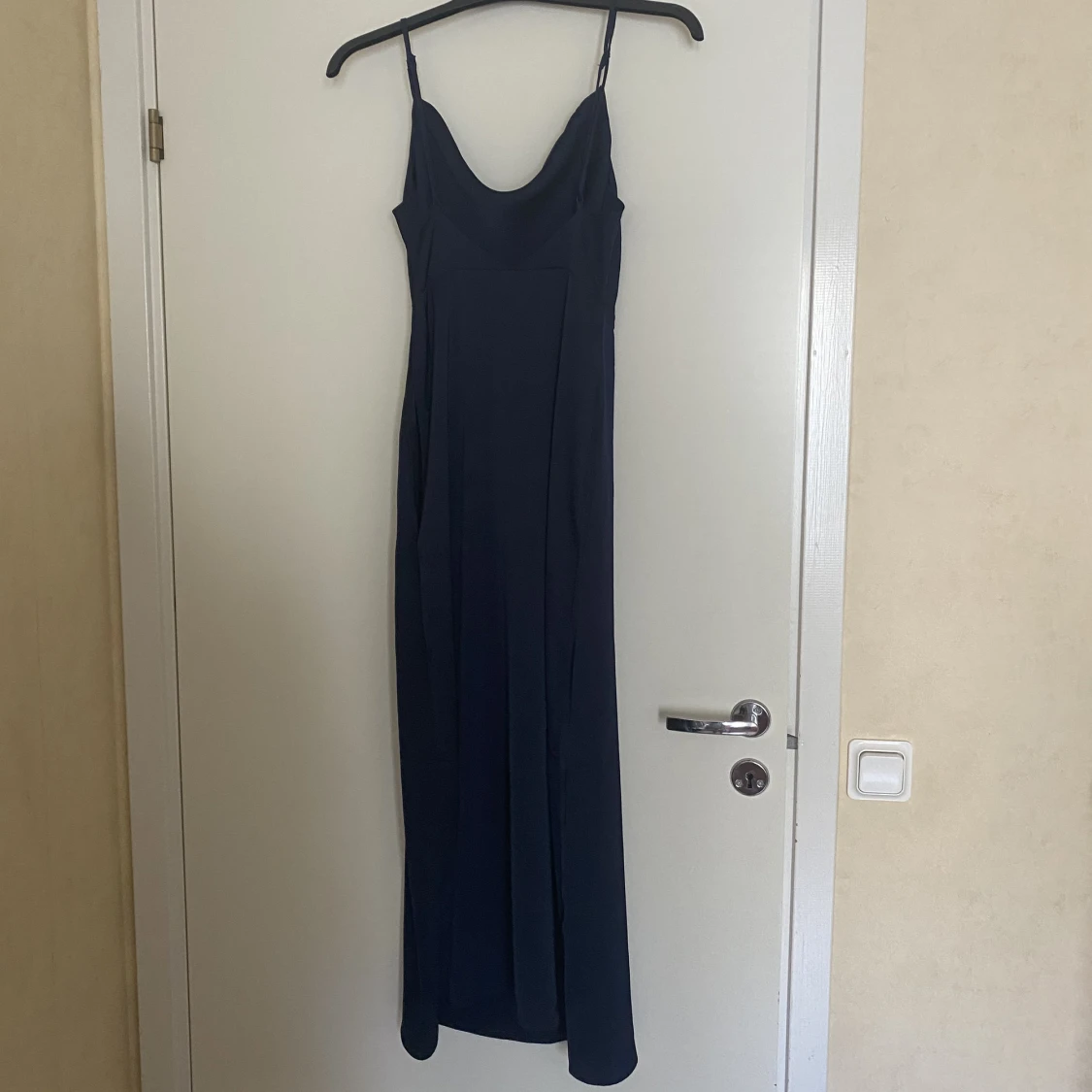 Marinblå klänning - 91