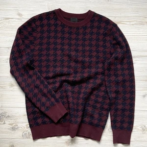 Grandpa sweater 🖤 - Mysig stickad grandpa sweater med hundtandsmönster 🍂 Den är inte stickig 🖤 