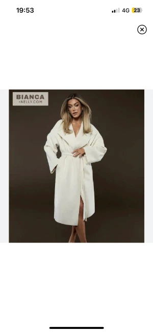 Kappa - Kappa från Biancas kollektion med Nelly. Använd fåtal gånger så i fint skick 🤍