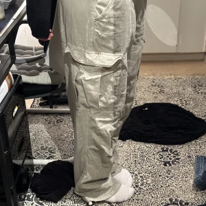 Urban Outfitters cargos  - Urban Outfitters cargos 