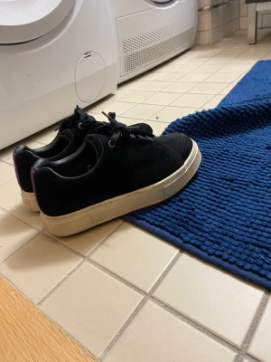 Eytys doja - Helt nya eytys doja i stl 38, använda två gånger men är tyvärr för små. Kvitto finns också😊