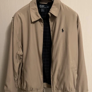 Polo Ralph lauren harrington jacka  - Perfekt skick, ingen märken, fläckar eller liknande Nypris: 2200