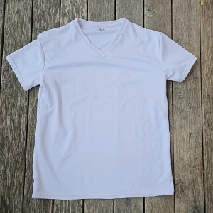 Tech T-shirt  - Hightech tröja med unik konstruktion varm när det är kallt o tvärt om