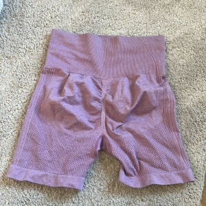 Tränings shorts💗 - Med scrunch i bak, storlek S💖 Ifrån shein