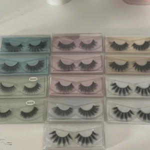 13 par fransar  - 13stycken jätte fina fransar som sitter jätte fint på ögonen. 