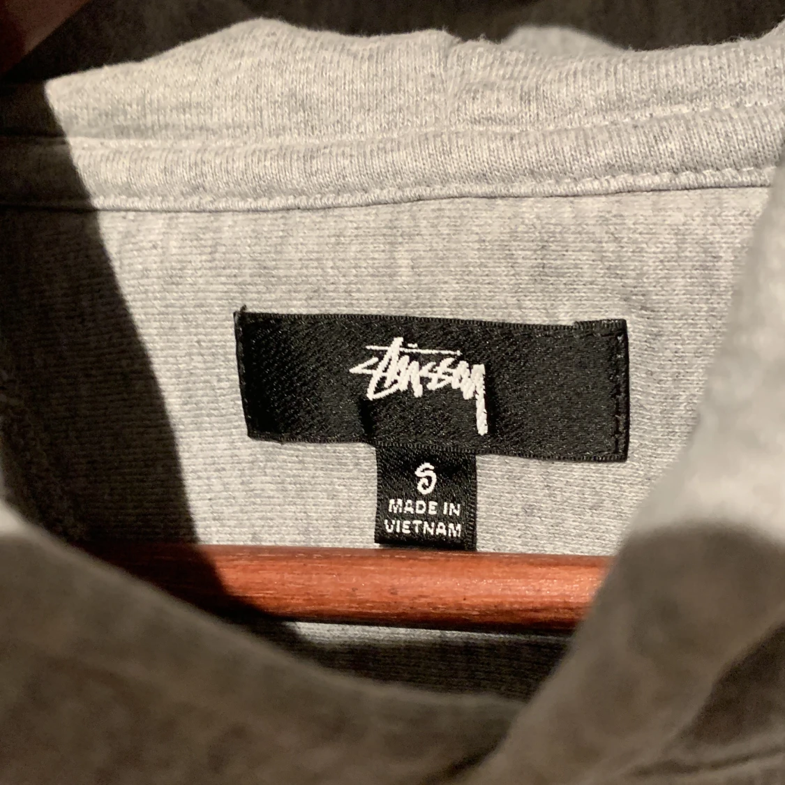 Grå Hoodie Stuzzy - 90