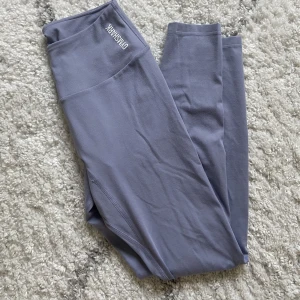 Träningstights gymshark - Knappt använda storlek s