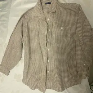 Snygg oversize skjorta i bomull, Medium