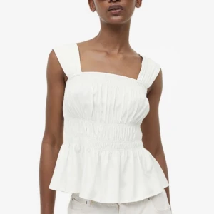 HM topp - Fin topp från HM, storlek S. Nästan aldrig använd💗💗