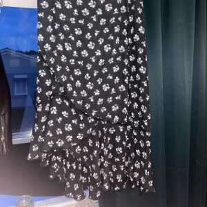 Kjol - Kjol från lager 157! Fint skick då den aldrig är använd!