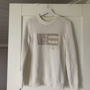Tröja Lexington  - Stickad tröja från Lexington storlek XS Fin och bra kvalité  Använd fåtal gånger Nypris 1495kr