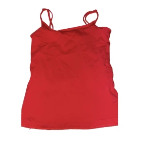 Rött linne - Jätte snygg rött linne! för mer info kontakta💘