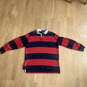 Polo Ralph Lauren rugby shirt  - Skön Ralph Lauren Polo tröja från 90-talet, likt sånna Kanye brukade styla 
