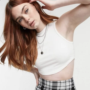 Topp  - Topp i storlek medium 🦋 hör av er vid minsta intresse eller funderingar 💓