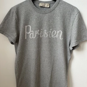Maison Kitsuné, T-Shirt, Strl S - Fint skick.