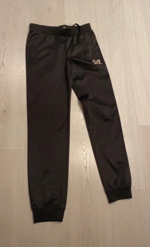 Byxa ea7 armani - Skick 10/10