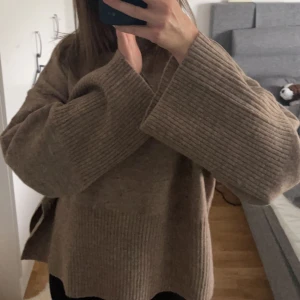 Stickad  - Superfin stickad från Gina, slutsåld!! 💓