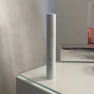 Xlash - Lägger ut detta fransserumet på nytt💘🙌🏼6ml och helt oöppnat, säljer då jag redan har ett annat! Bara att höra av sig vid frågor, original pris 699