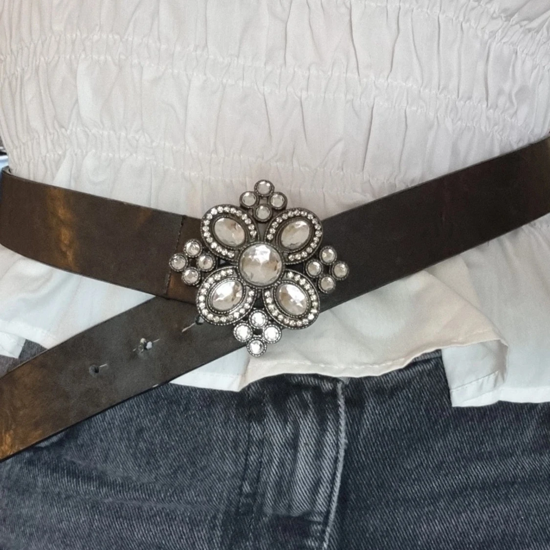 Y2k chunky bälte med strass