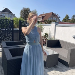 Balklönning  - Lång klänning perfekt till bal eller bara som en nice sommarklänning👍