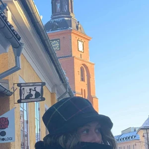 RETRO BUCKETHAT - Cool & until retro buckethat! Varmt material & bra kvalitet. 