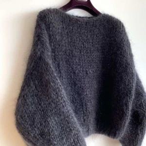 Tröja  - Säljer denna supersnygg tröjan i st xs, jätte bra skick 