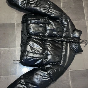 Dunjacka dam.  - Oanvänd Dunjacka Dam. Beställde för 800kr i fel storlek. Storlek 40.  Pris kan diskuteras! ☺️