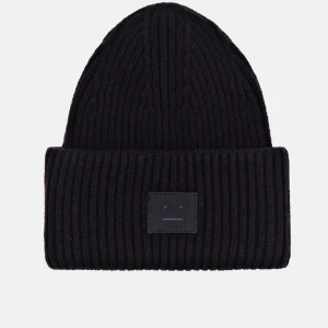 Acne mössa  - Acne mössa nypris 1600 