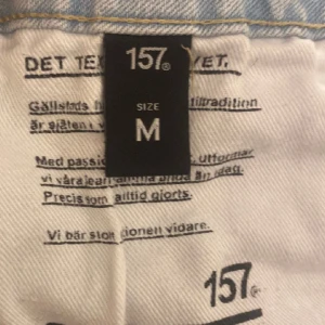 Jeans - Säljer dom här byxorna för att jag inte använder dom 