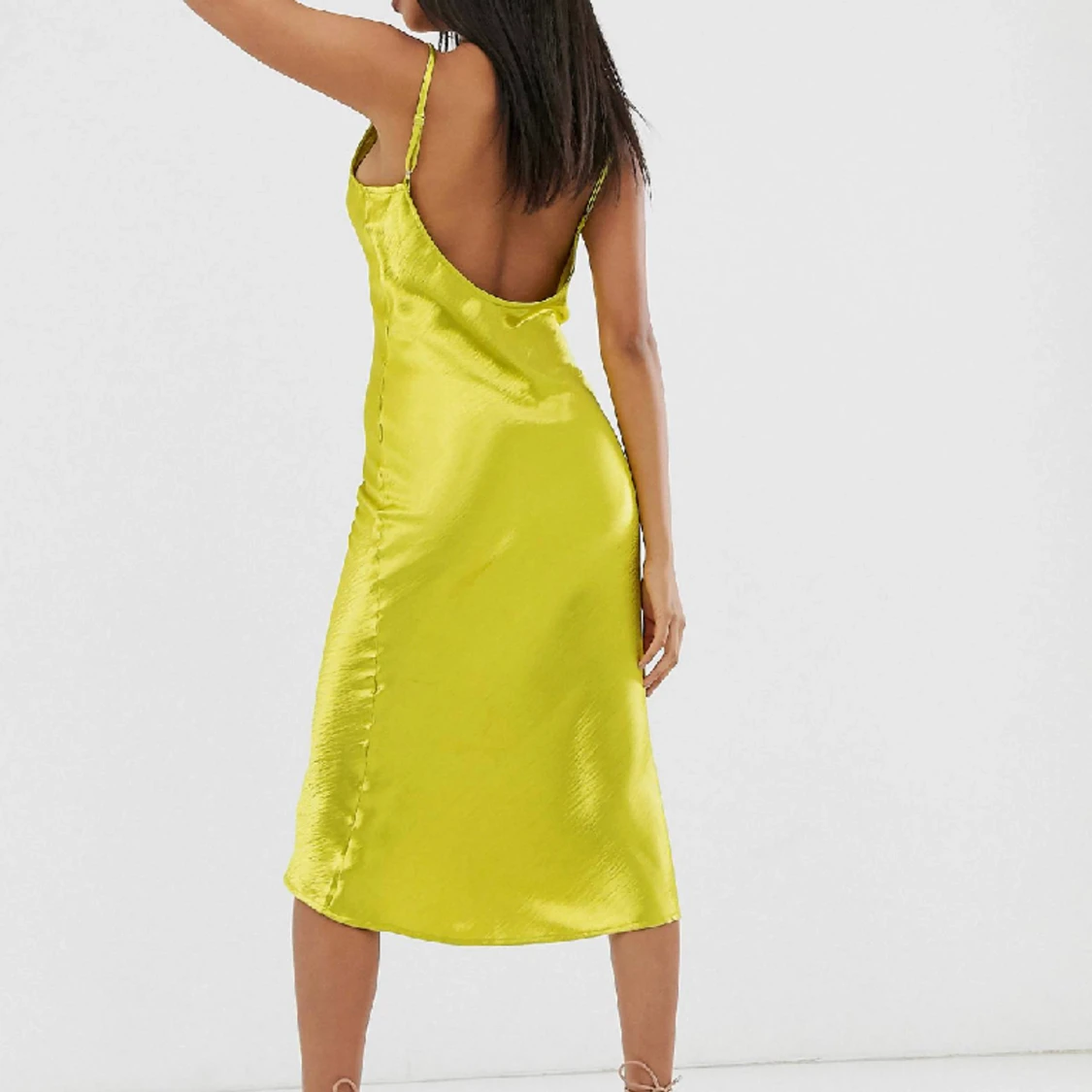 Satin klänning  - 90