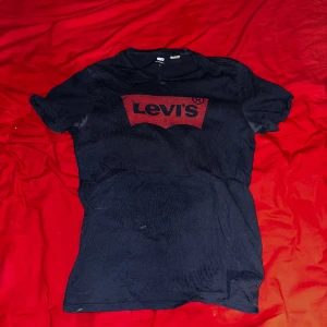 T-shirt  - Säljer den då den blivit för liten.