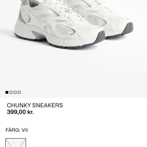 Hm skor - Säljer helt nya skor för 325kr! Slutsåld online🩷