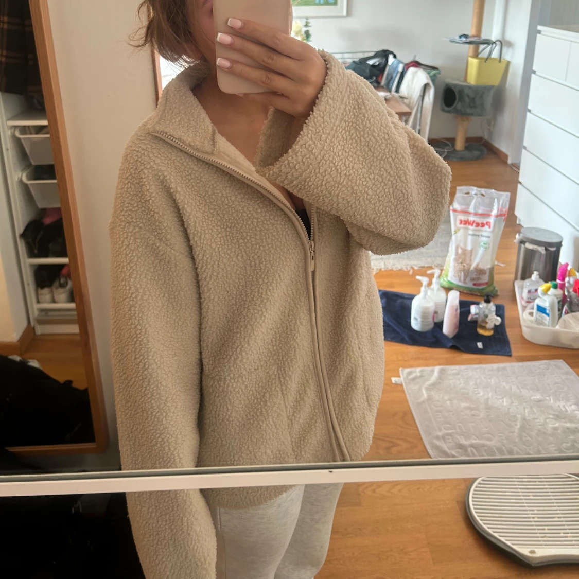 Beige teddyjacka från Amisu - 1