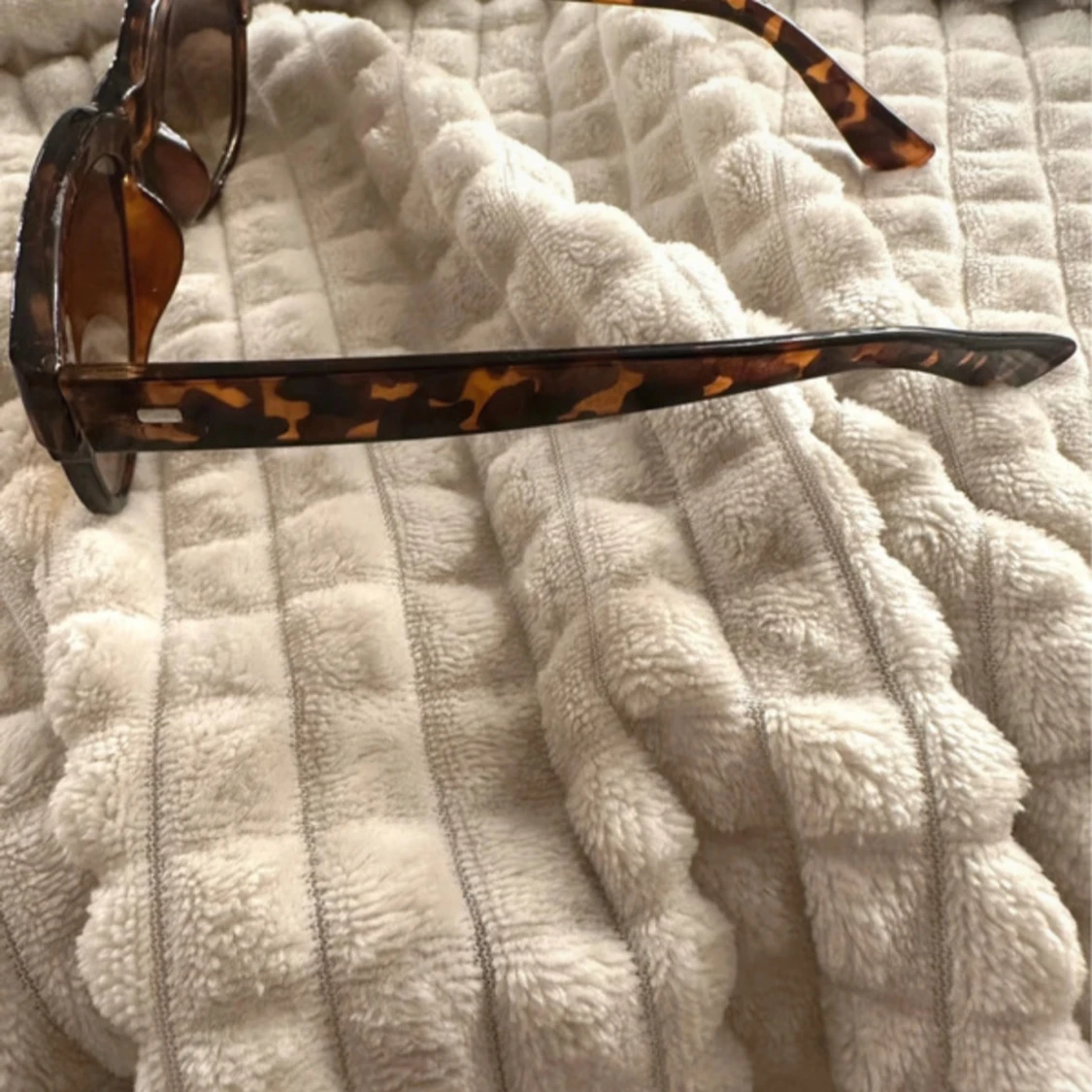 Solglasögon i leopard mönster - 2