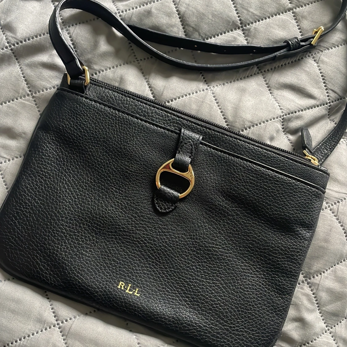 Svart axelväska från Ralph Lauren