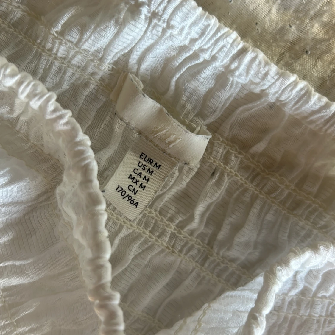 Vit offshoulder blus från H&M - 2