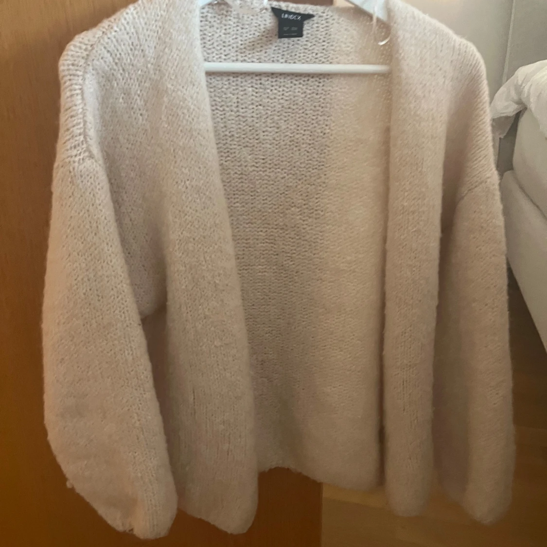 Stickad kofta från Lindex