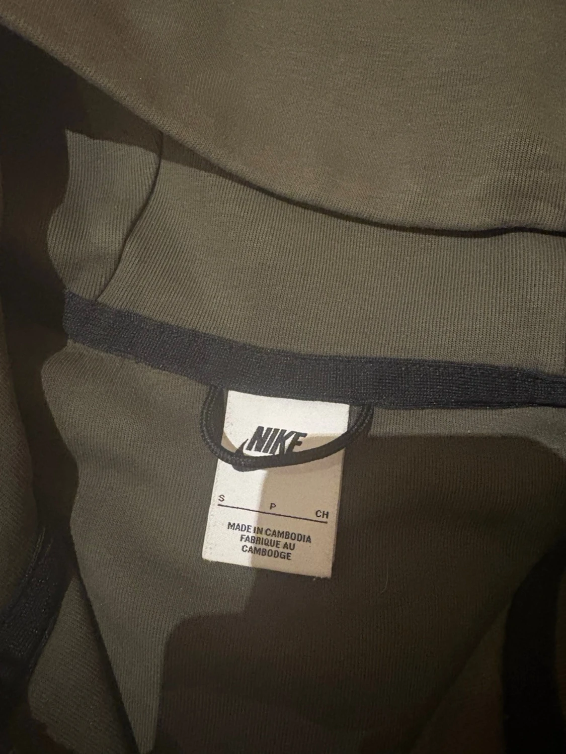 Olivgrön Nike PSG vindjacka med huva - 2