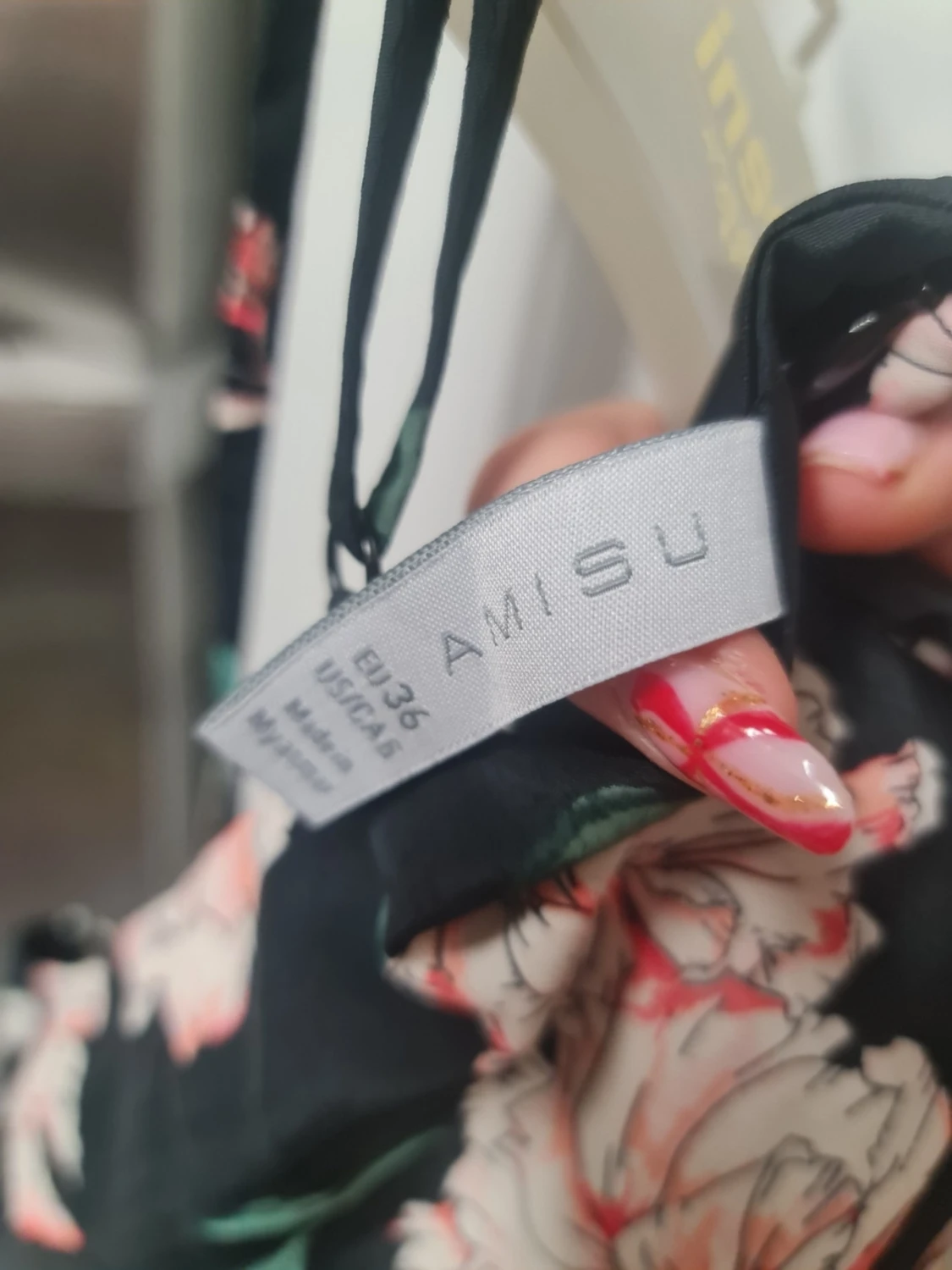 Blommig byxdress från Amisu, strl 36 - 3