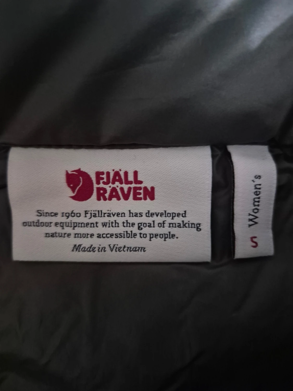 Olivgrön quiltad dunväst Fjällräven S - 2