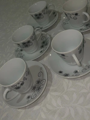 Koppar set  - Koppar med fat används för kafé 