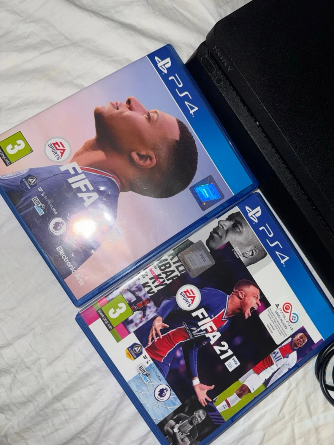 Playstation 4 mycket bra skick - 2