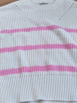 En sätt shir from knapphål till tjerjr - Size 152