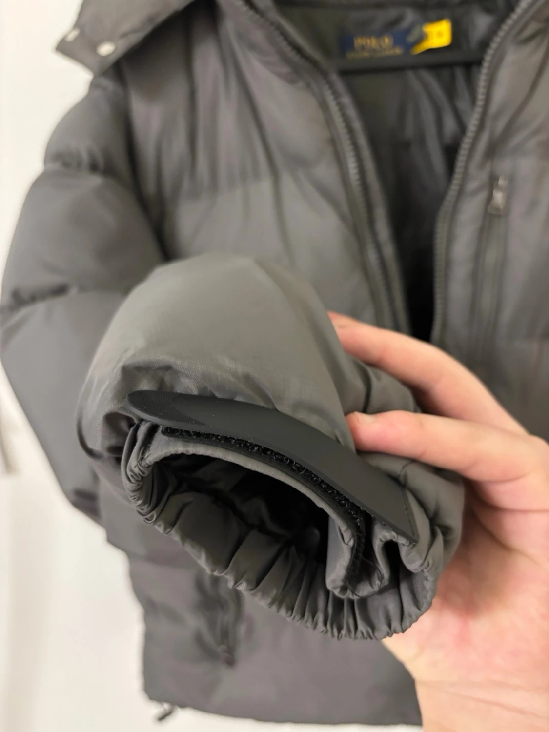 Mörkgrå dunjacka med huva - 6